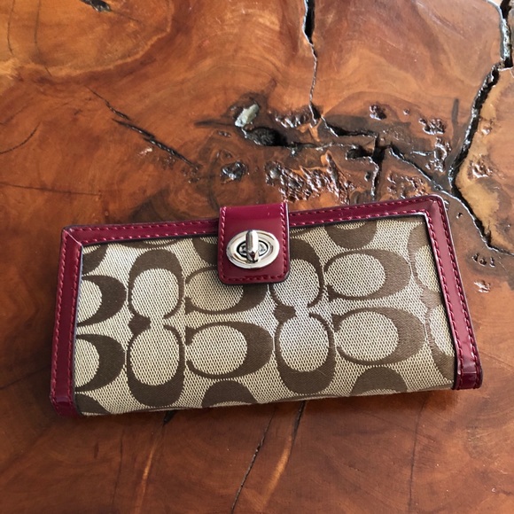 Coach Wallet - Picture 2 of 7